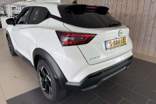 Nissan Juke (2023) thumbnail 4
