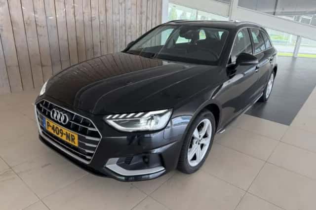 Audi A4 (2022) thumbnail 1