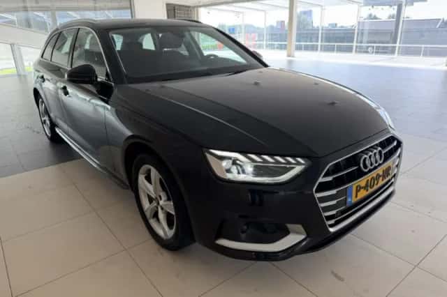 Audi A4 (2022) thumbnail 2