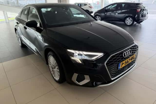 Audi A3 (2022) thumbnail 2