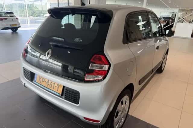 Renault Twingo (2016) thumbnail 3