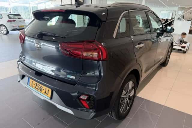 Kia Niro (2021) thumbnail 3