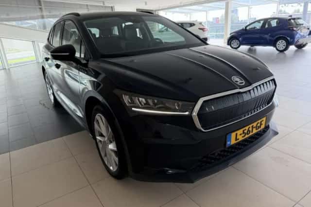 Škoda Enyaq (2021) thumbnail 2