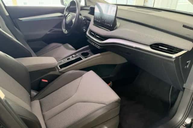 Škoda Enyaq (2021) thumbnail 3