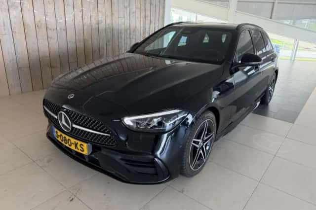 Mercedes-Benz C-Klasse (2023) thumbnail 1