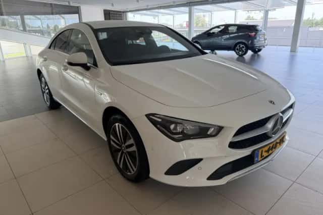Mercedes-Benz CLA-Klasse (2021) thumbnail 2