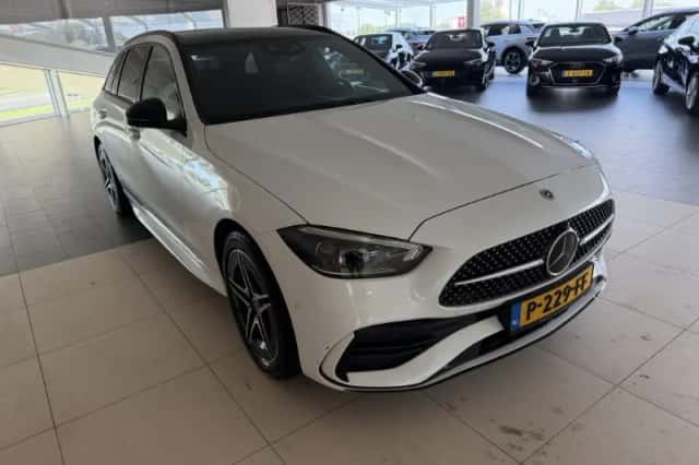 Mercedes-Benz C-Klasse (2022) thumbnail 2
