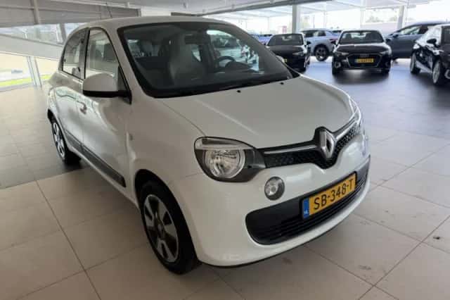 Renault Twingo (2018) thumbnail 2