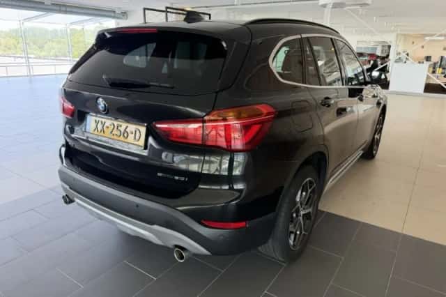 BMW X1 (2019) thumbnail 3