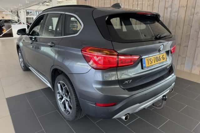 BMW X1 (2018) thumbnail 4