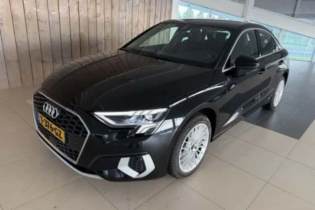 Audi A3 (2023) thumbnail 1