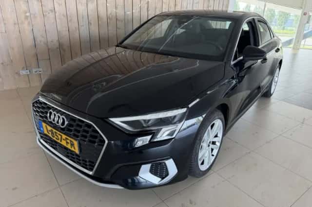 Audi A3 (2021) thumbnail 3