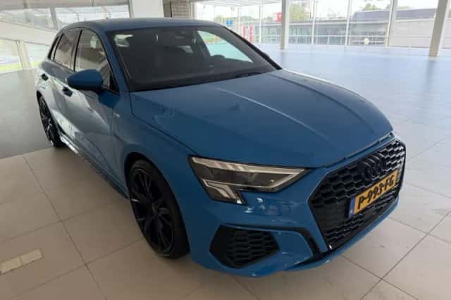 Audi A3 (2022) thumbnail 2