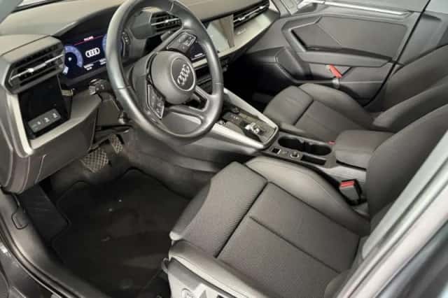 Audi A3 (2021) thumbnail 5
