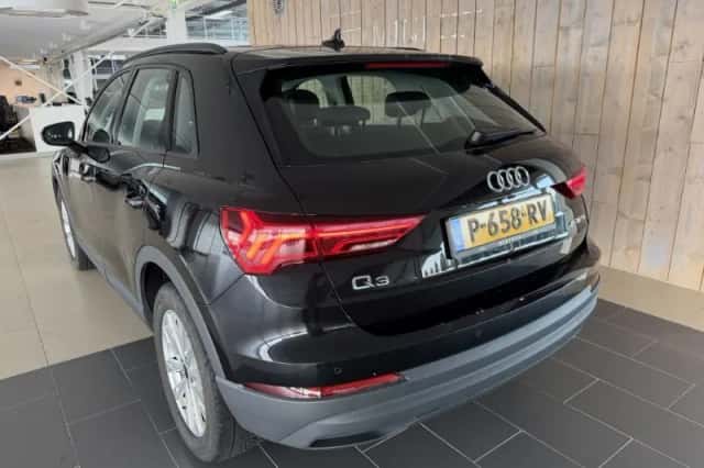 Audi Q3 (2022) thumbnail 5