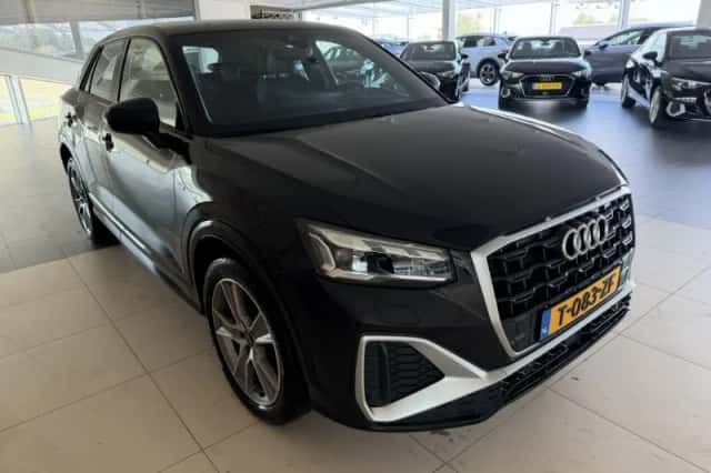 Audi Q2 (2023) thumbnail 2