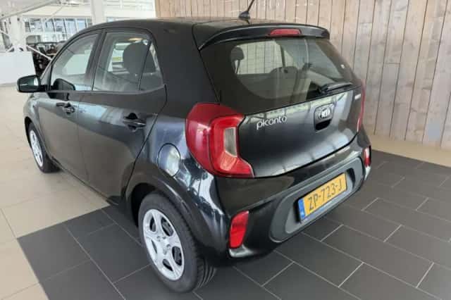Kia Picanto (2019) thumbnail 5