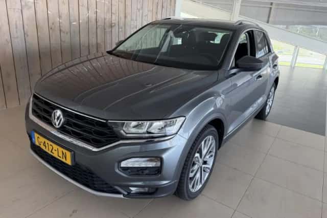 Volkswagen T-Roc (2019) thumbnail 1