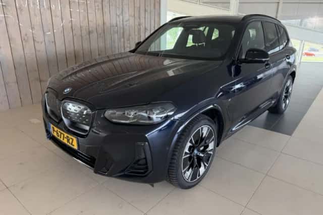 BMW iX3 (2022) thumbnail 1