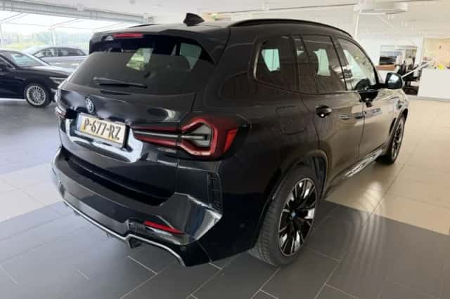 BMW iX3 (2022) thumbnail 3