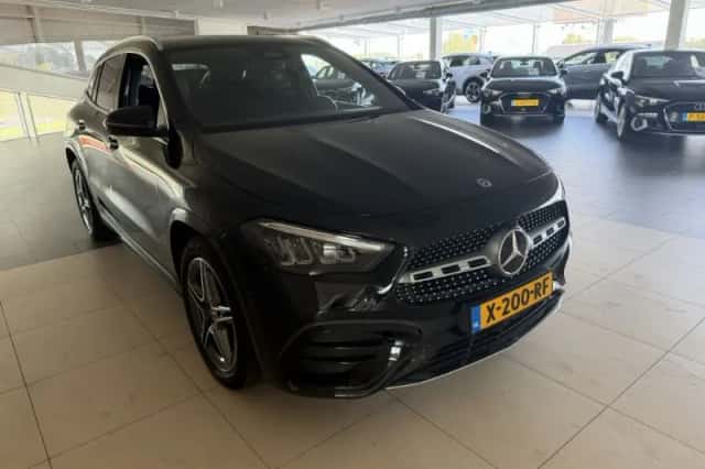 Mercedes-Benz GLA-Klasse (2024) thumbnail 2