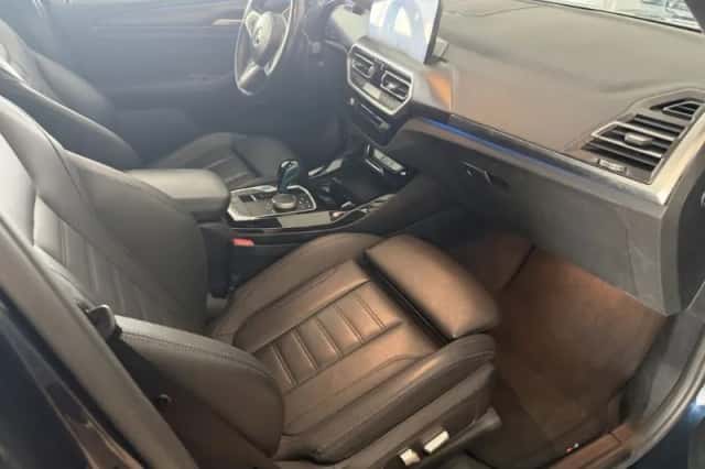 BMW iX3 (2021) thumbnail 3