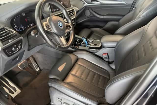 BMW iX3 (2021) thumbnail 6