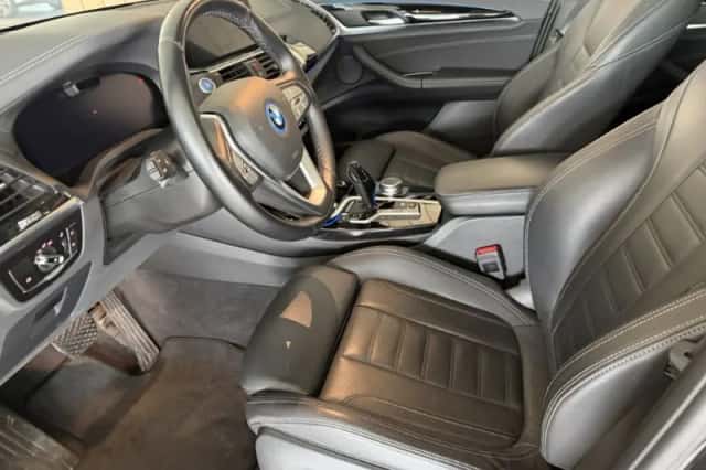BMW iX3 (2021) thumbnail 6