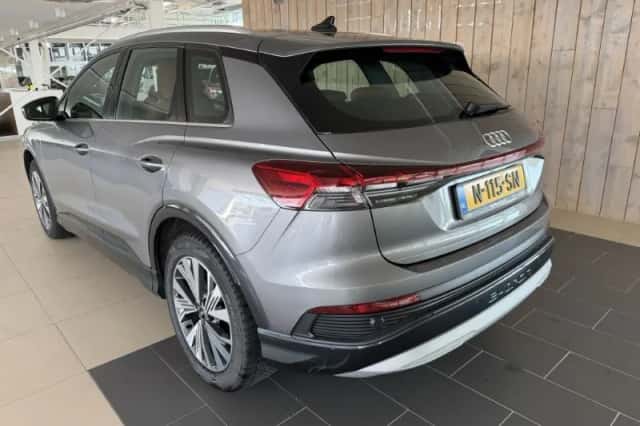Audi Q4 e-tron (2021) thumbnail 5