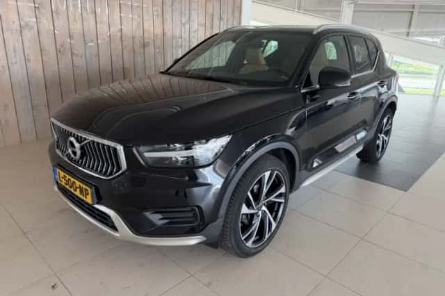 Volvo XC40 (2021) thumbnail 1