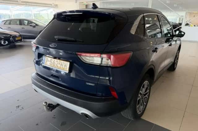 Ford Kuga (2022) thumbnail 4