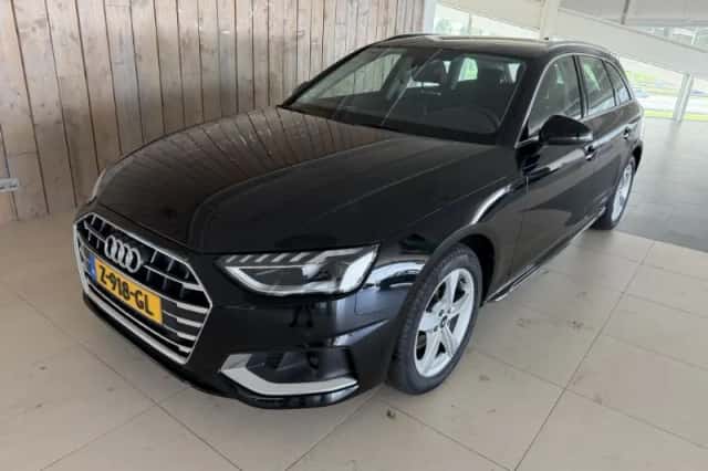 Audi A4 (2024) thumbnail 1