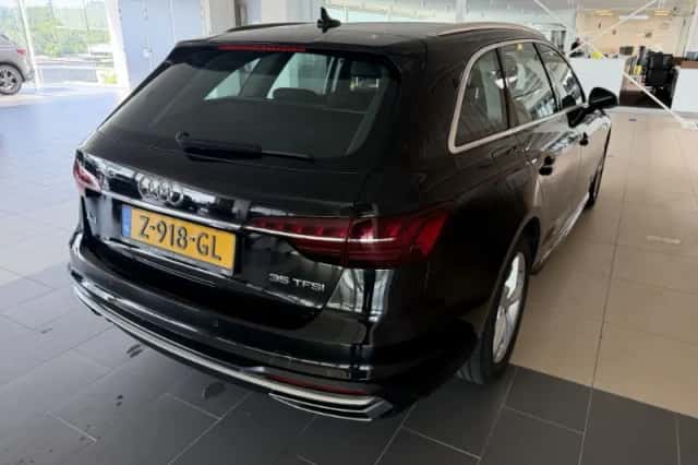 Audi A4 (2024) thumbnail 4