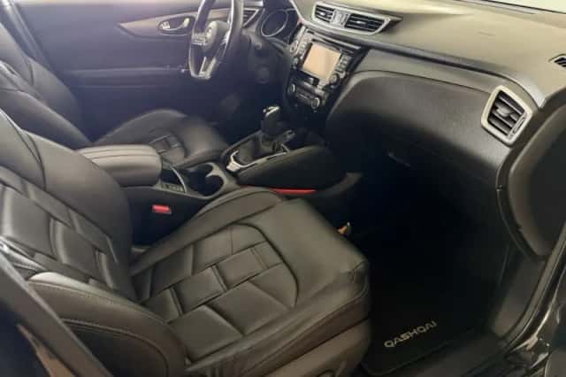 Nissan Qashqai (2018) thumbnail 3