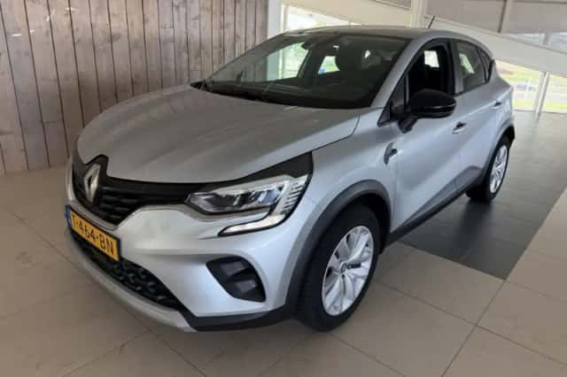Renault Captur (2023) thumbnail 1