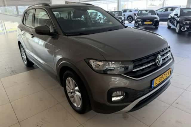 Volkswagen T-Cross (2021) thumbnail 2