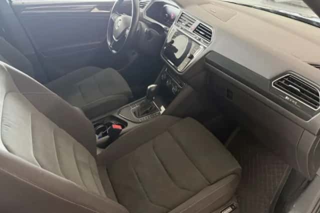 Volkswagen Tiguan All-Space (2021) thumbnail 3