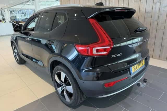 Volvo XC40 (2018) thumbnail 4