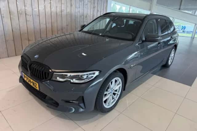 BMW 3-Serie (2022) thumbnail 1
