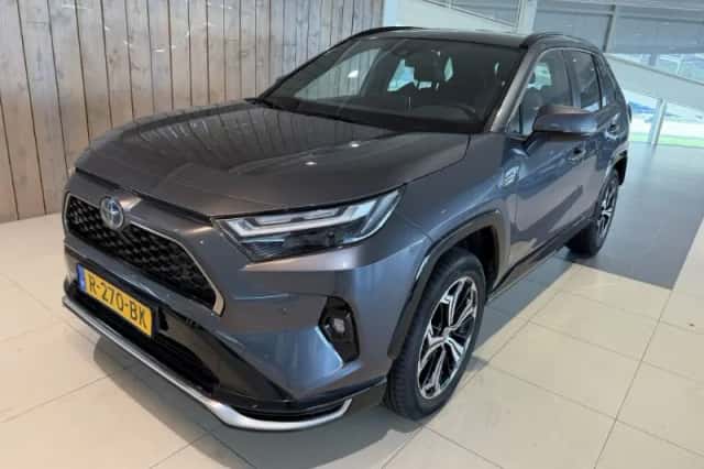 Toyota RAV4 (2022) thumbnail 1