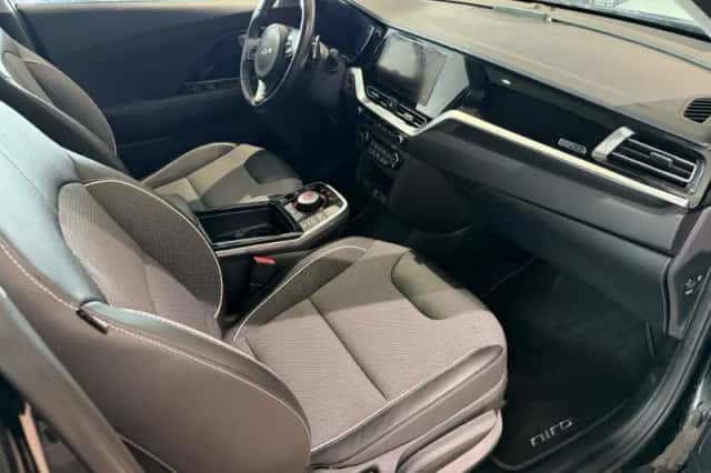 Kia Niro EV (2021) thumbnail 3