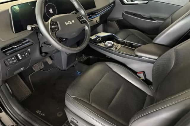 Kia EV6 (2021) thumbnail 6