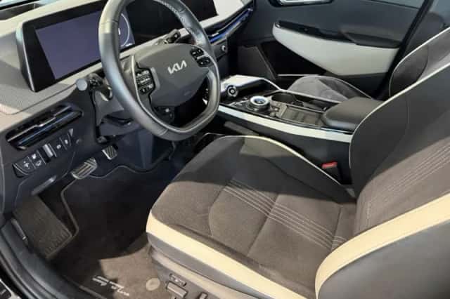 Kia EV6 (2022) thumbnail 6
