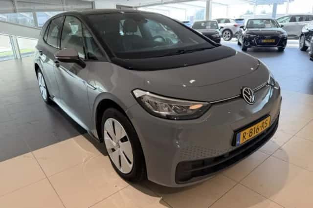 Volkswagen ID.3 (2022) thumbnail 2
