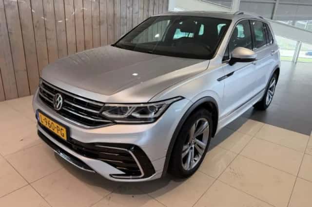 Volkswagen Tiguan (2021) thumbnail 1