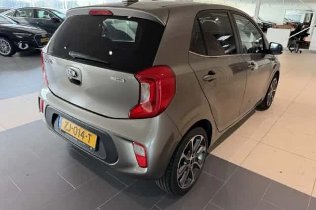 Kia Picanto (2019) thumbnail 3