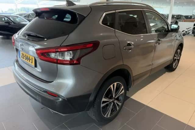 Nissan Qashqai (2019) thumbnail 3