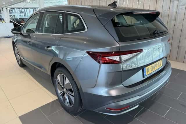 Škoda Enyaq (2022) thumbnail 4