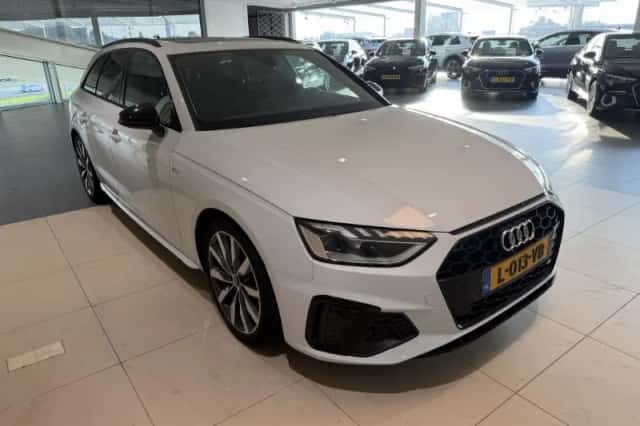 Audi A4 (2021) thumbnail 2