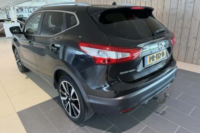 Nissan Qashqai (2017) thumbnail 5